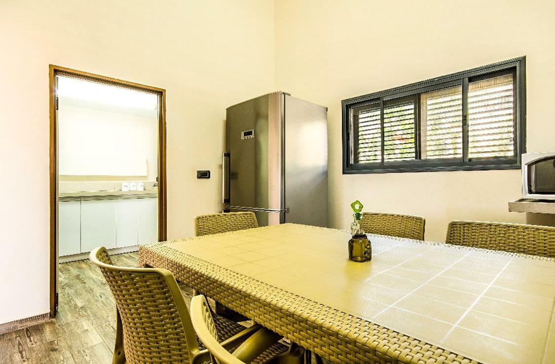 Galilee Hills - Resort & Suites Maghār Exteriör bild